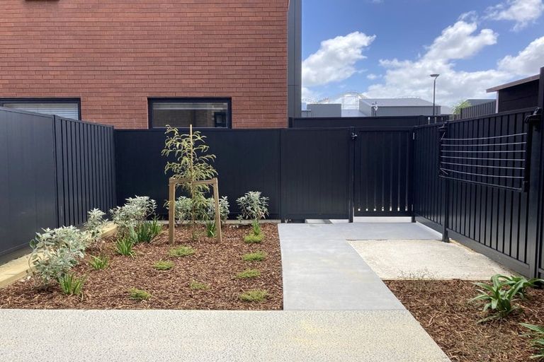 Photo of property in 14 Tuhono Street, Manukau, Auckland, 2104