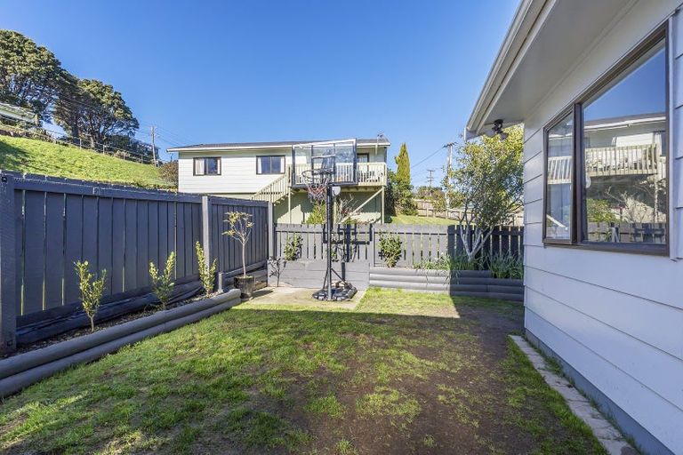 Photo of property in 13a Arawhata Street, Ranui, Porirua, 5024