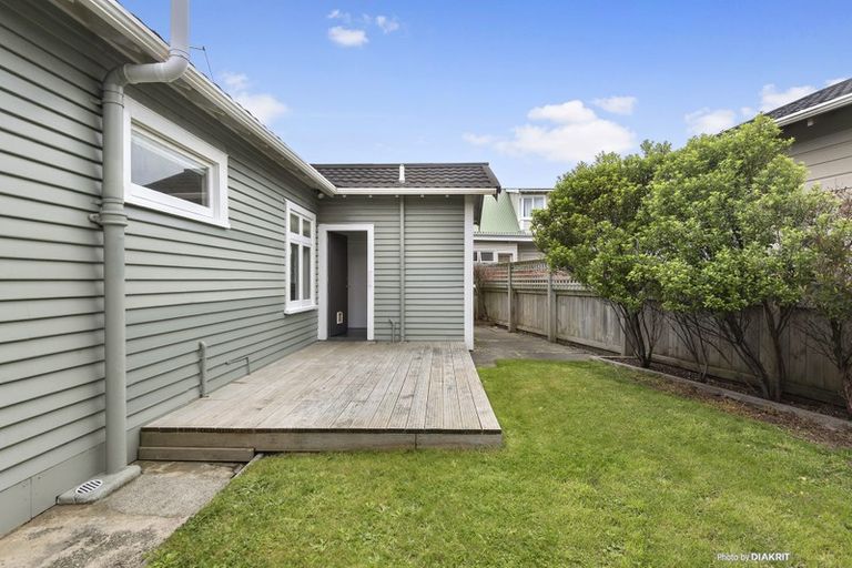 Photo of property in 2 Resolution Street, Lyall Bay, Wellington, 6022