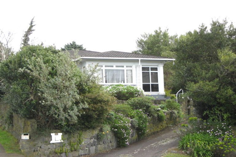 Photo of property in 106a Seaview Road, Westown, New Plymouth, 4310