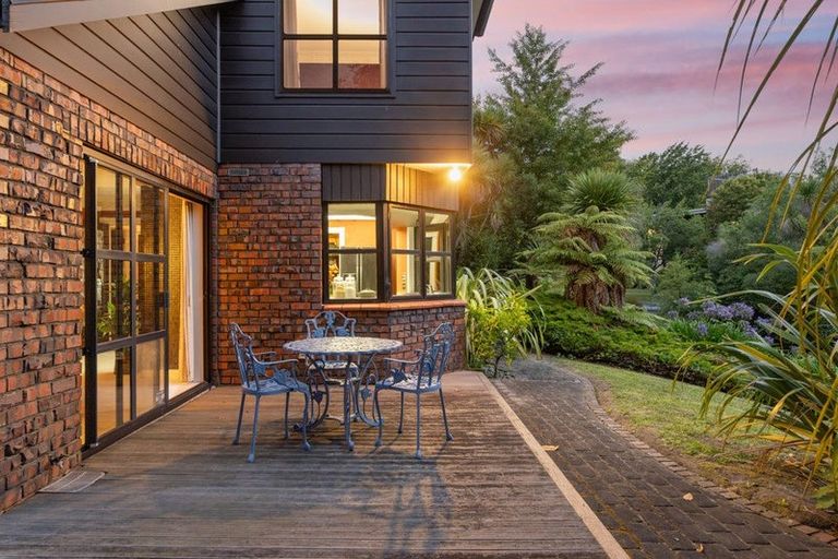 Photo of property in 5 Wood Lane, Fendalton, Christchurch, 8014