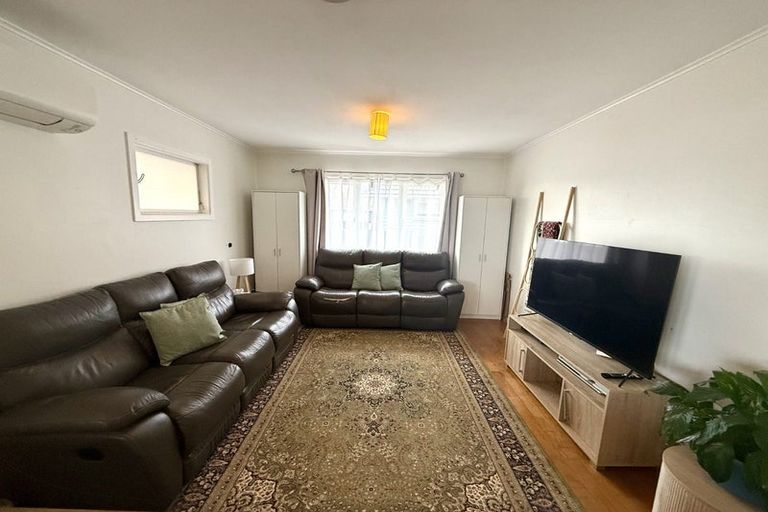 Photo of property in 16 Tyrone Street, Otara, Auckland, 2023