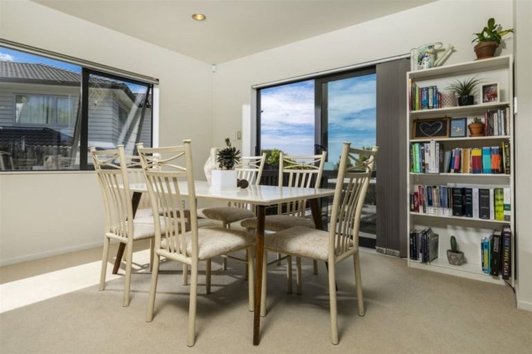 Photo of property in 203e Don Buck Road, Massey, Auckland, 0614
