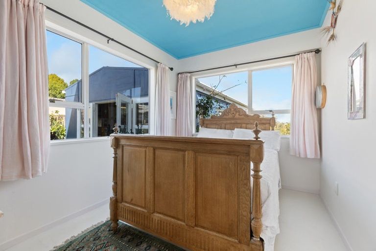 Photo of property in 14 Cumming Street, Okato, 4335