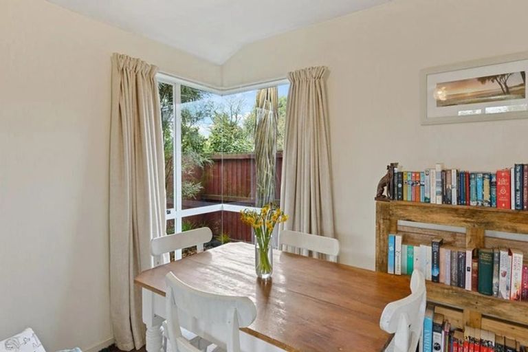 Photo of property in 2/24a Croziers Road, St Albans, Christchurch, 8052