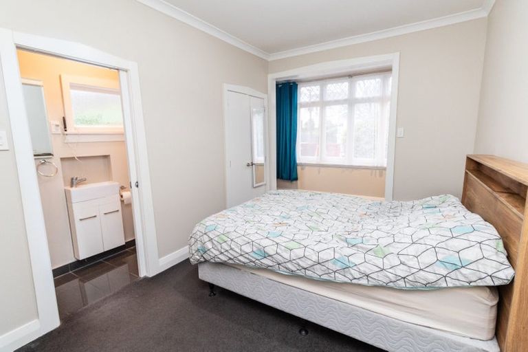 Photo of property in 3 Burrows Avenue, Karori, Wellington, 6012