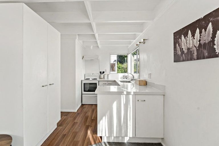 Photo of property in 1/147 Spinella Drive, Bayview, Auckland, 0629