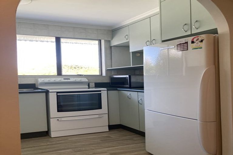 Photo of property in 60 Standen Street, Karori, Wellington, 6012