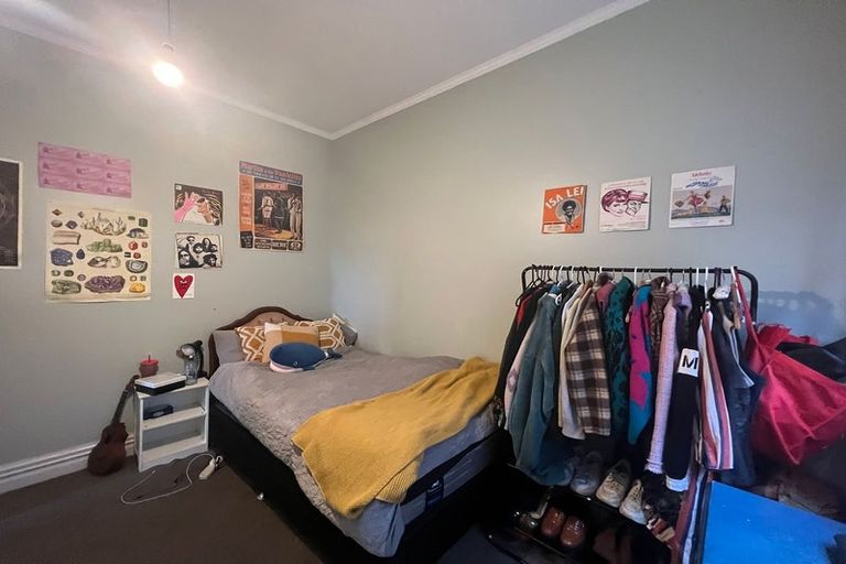 Photo of property in 24 Macdonald Crescent, Te Aro, Wellington, 6011