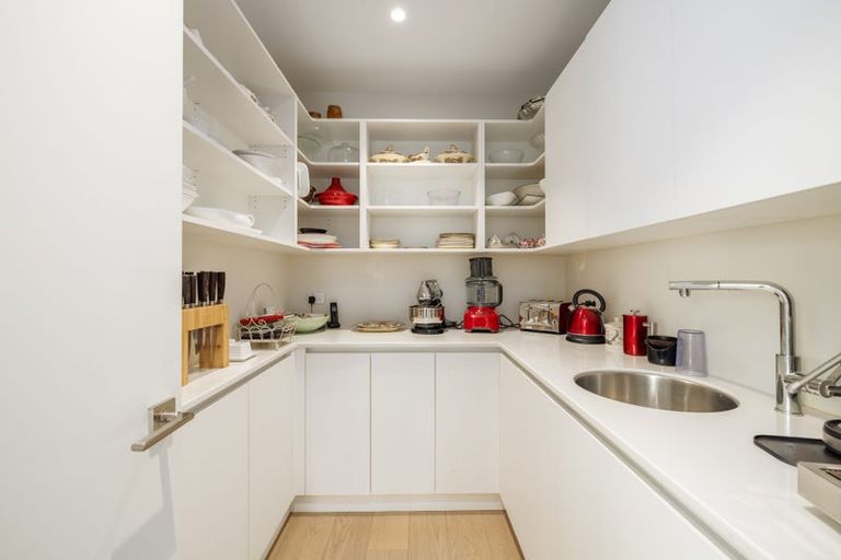 Photo of property in 21a Hawkesbury Avenue, St Albans, Christchurch, 8014