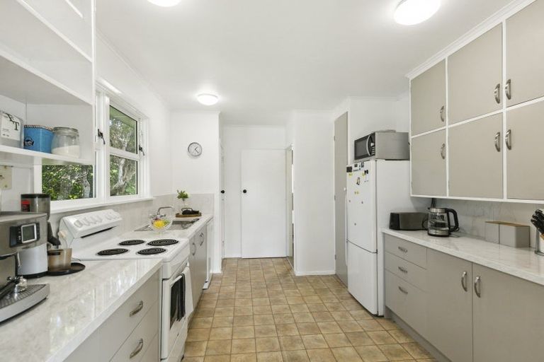 Photo of property in 23 Larsen Crescent, Tawa, Wellington, 5028