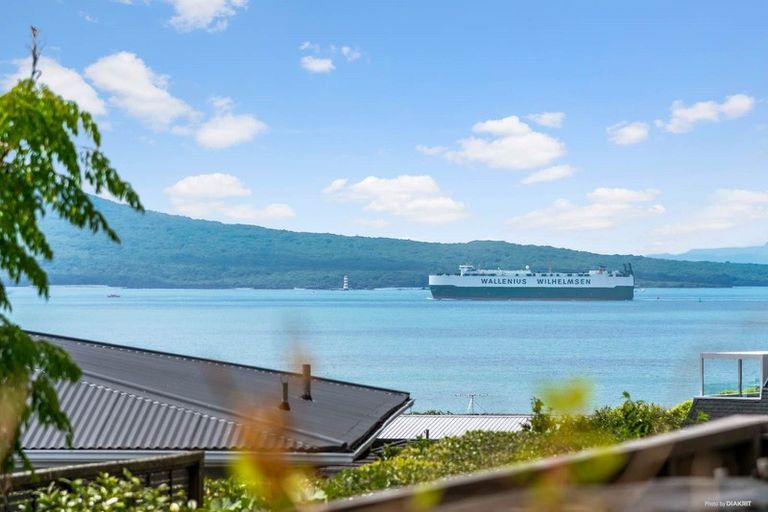 Photo of property in 1/73 Castor Bay Road, Castor Bay, Auckland, 0620