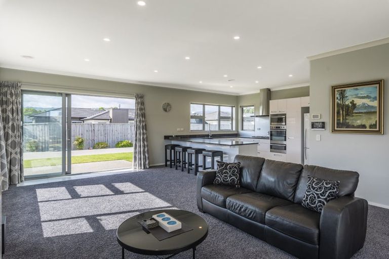 Photo of property in 16 Petrel Close, Paraparaumu Beach, Paraparaumu, 5032