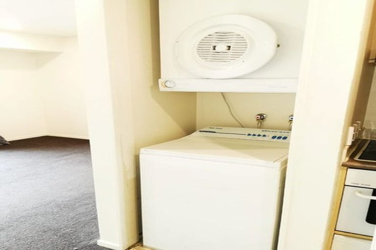 Photo of property in 1g/10 Crown Lynn Place, New Lynn, Auckland, 0600