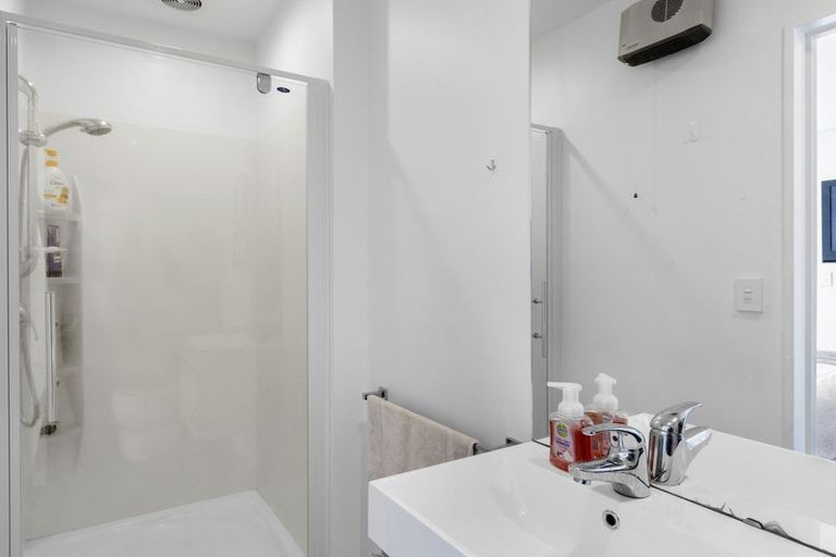 Photo of property in 138c Holly Road, St Albans, Christchurch, 8014