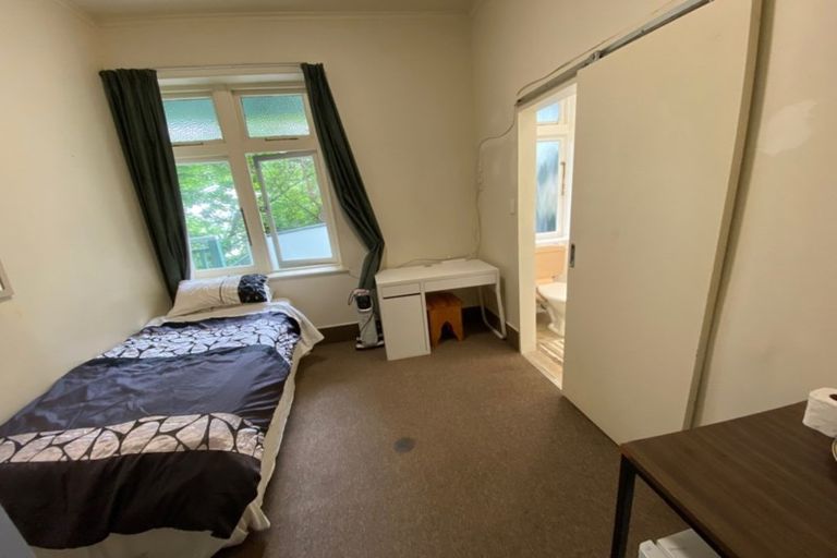 Photo of property in Carillion/the Knoll, 33 Thompson Street, Mount Cook, Wellington, 6011