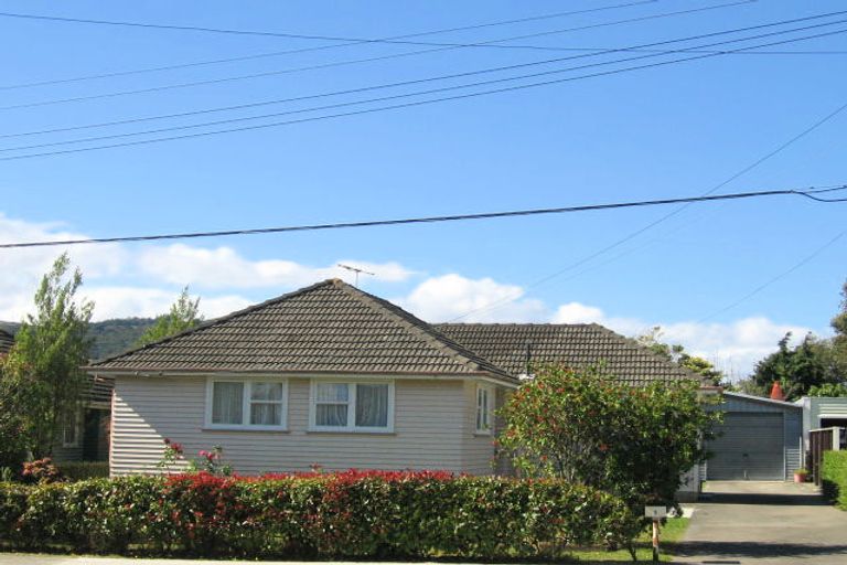 Photo of property in 6 Milton Street, Trentham, Upper Hutt, 5018