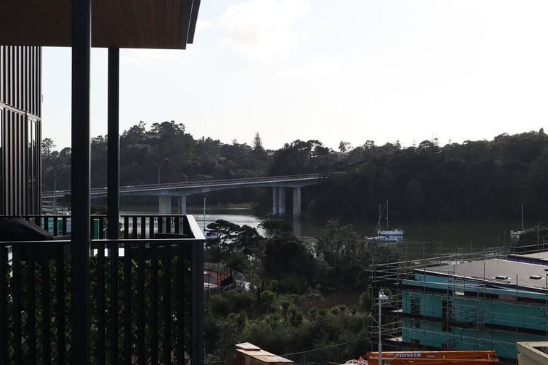 Photo of property in 404/2 Launch Road, Hobsonville, Auckland, 0616