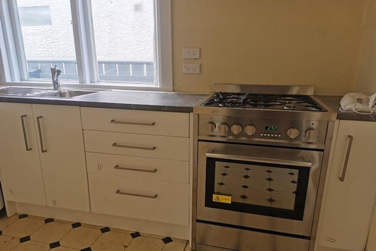 Photo of property in 22 Reef Street, Island Bay, Wellington, 6023