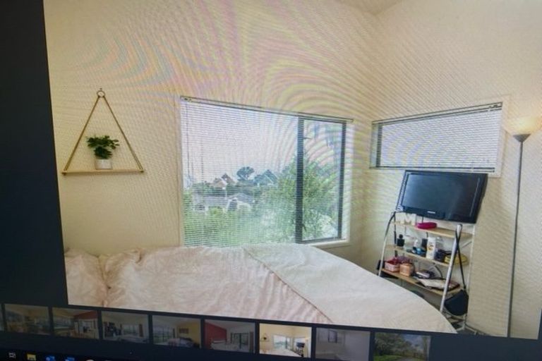 Photo of property in 16 Atamira Close, Churton Park, Wellington, 6037