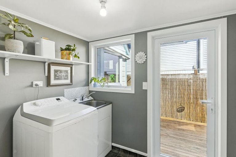 Photo of property in 13 Walton Road, Paraparaumu Beach, Paraparaumu, 5032