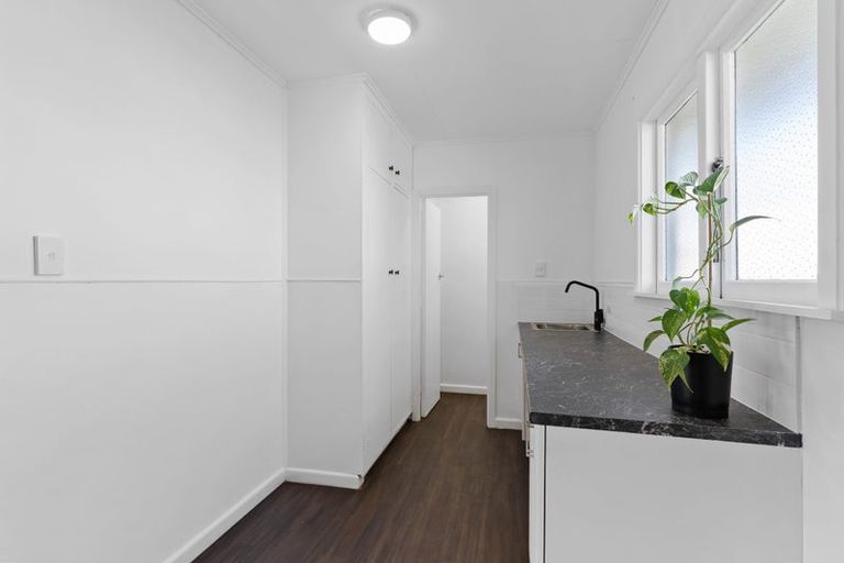 Photo of property in 2/107 Halswell Road, Hillmorton, Christchurch, 8025