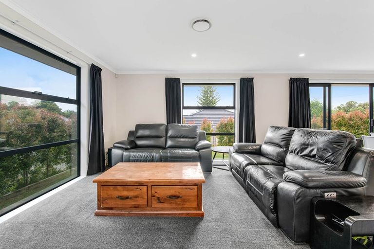 Photo of property in 3 St Julia Court, Helensville, 0800
