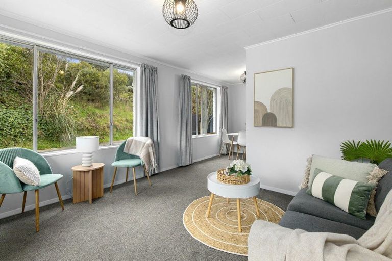 Photo of property in 1/1171 Fergusson Drive, Clouston Park, Upper Hutt, 5018