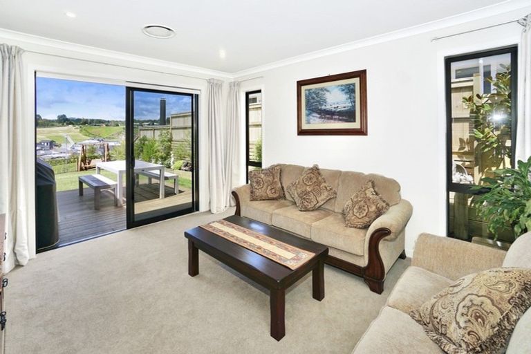 Photo of property in 8 Kiritiana Close, Pyes Pa, Tauranga, 3112