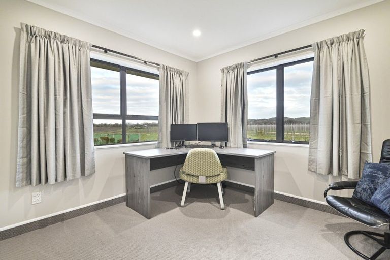 Photo of property in 285 Te Mata Mangateretere Road, Havelock North, 4180
