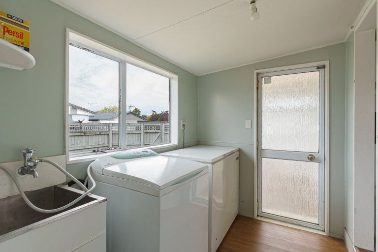 Photo of property in 910 Grove Road, Mayfair, Hastings, 4122