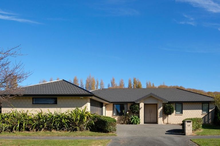 Photo of property in 43 Somerville Crescent, Aidanfield, Christchurch, 8025