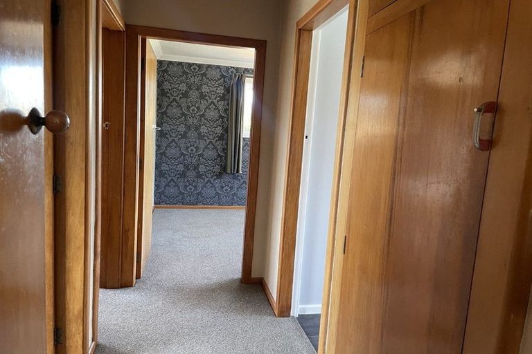 Photo of property in 16a Holloway Street, Waikiwi, Invercargill, 9810