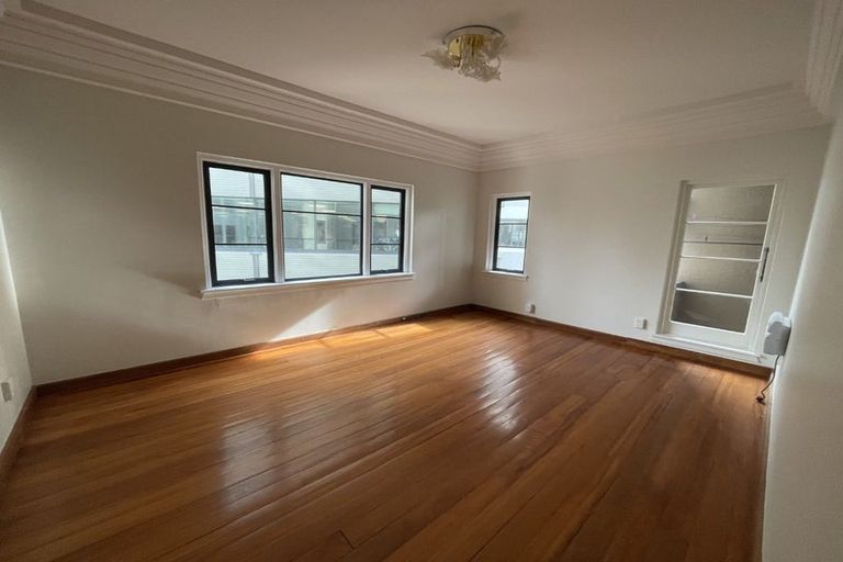 Photo of property in Westhaven Apartments, 11/127u Molesworth Street, Thorndon, Wellington, 6011