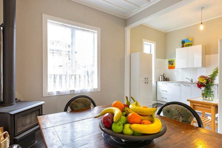 Photo of property in 90 George Street, Tuakau, 2121