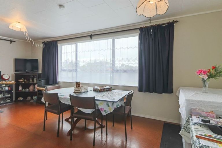 Photo of property in 68 Rewa Street, Inglewood, 4330