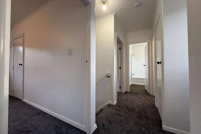 Photo of property in 9 Wainhouse Street, Stokes Valley, Lower Hutt, 5019