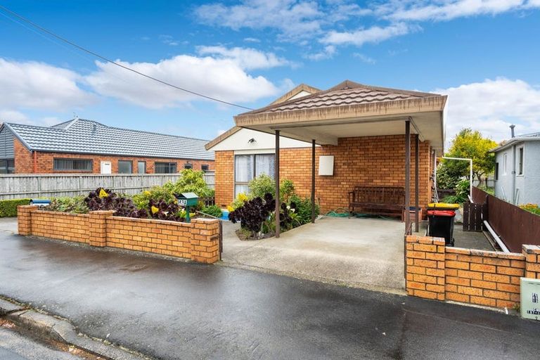 Photo of property in 143a Macandrew Road, South Dunedin, Dunedin, 9012
