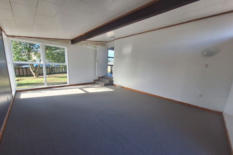 Photo of property in 11 Zelda Avenue, Clover Park, Auckland, 2023