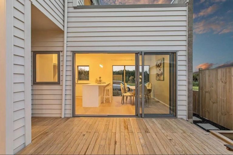 Photo of property in 52 Lockheed Street, Hobsonville, Auckland, 0618