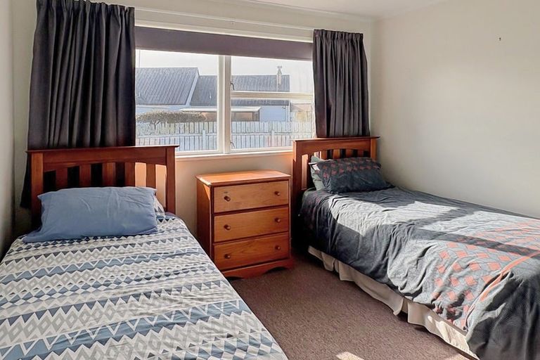 Photo of property in 49 Thomas Place, Foxton Beach, Foxton, 4815