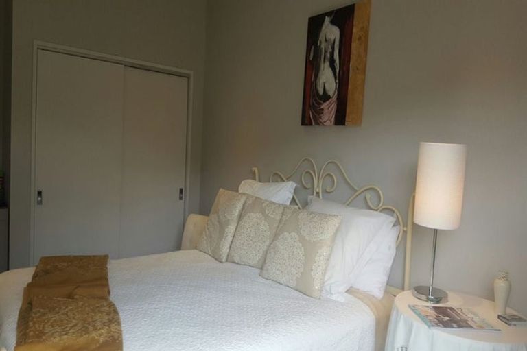 Photo of property in 3 Hobson Heights Road, Lucas Heights, Auckland, 0632