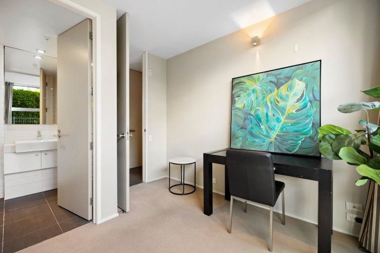 Photo of property in The Beeches Apartments, 9/60 Hallenstein Street, Queenstown, 9300