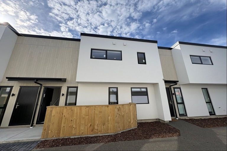 Photo of property in 2/146 Blenheim Road, Riccarton, Christchurch, 8041