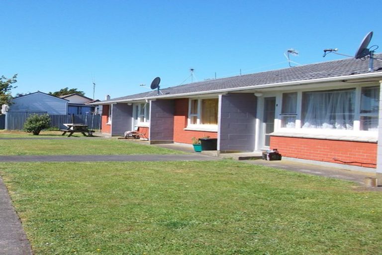 Photo of property in 14-16 Mako Mako Road, Levin, 5510