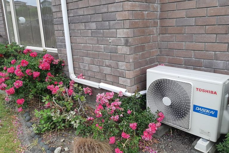 Photo of property in 5 The Boulevard, Red Beach, 0932