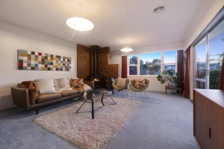 Photo of property in 11 Montmere Avenue, Te Atatu Peninsula, Auckland, 0610