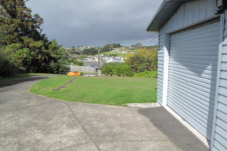 Photo of property in 22 Penton Road, Stanmore Bay, Whangaparaoa, 0932