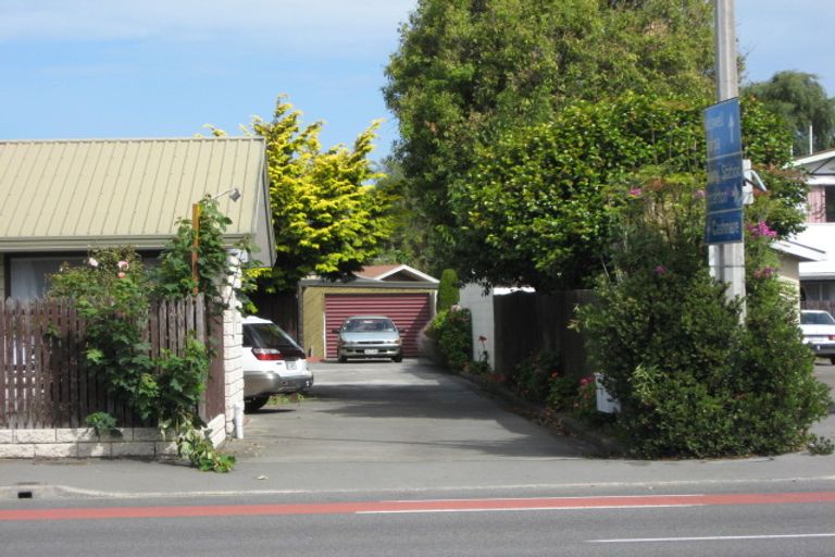 Photo of property in 2/260 Lincoln Road, Addington, Christchurch, 8024