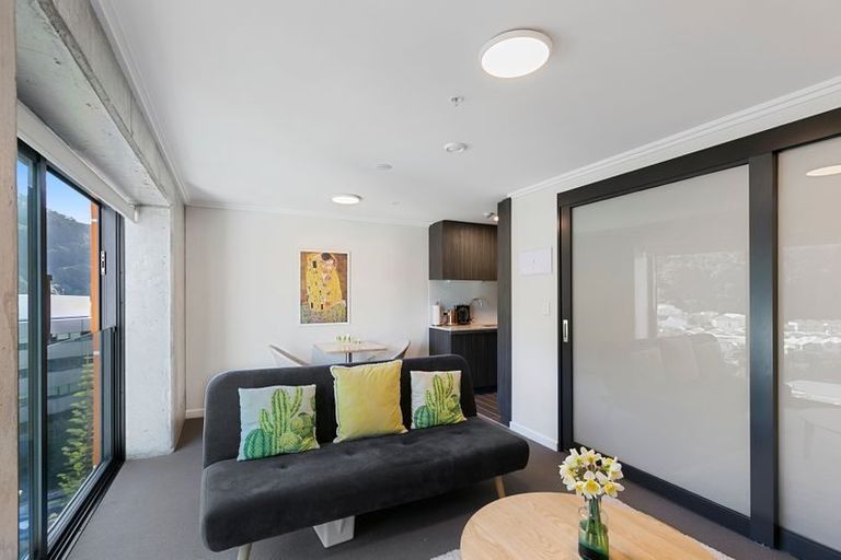 Photo of property in Frame Apartments, 902/111u Molesworth Street, Thorndon, Wellington, 6011